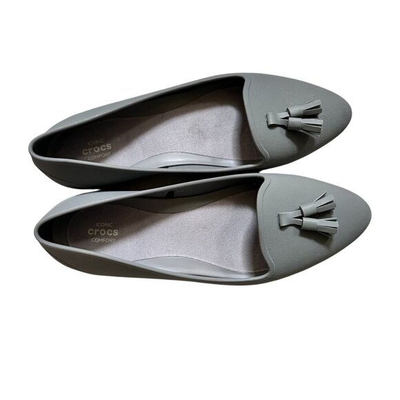 Crocs Eve Iconic Comfort 10 Women Tassel Flat Loafer Waterproof Embellished - Picture 3 of 10